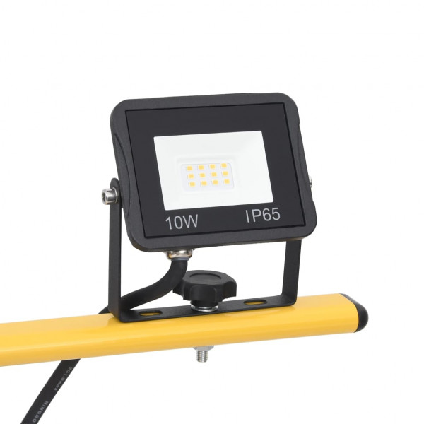 Projetor c/ iluminação LED e tripé 2x10 W branco frio M 4