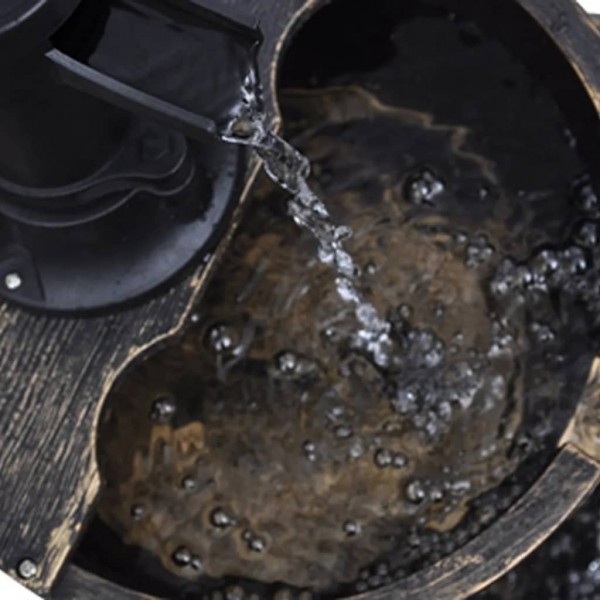 Fuente con diseño de bomba de pozo M 3