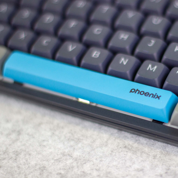 Teclado gaming royal pbt mecanico negro M 7