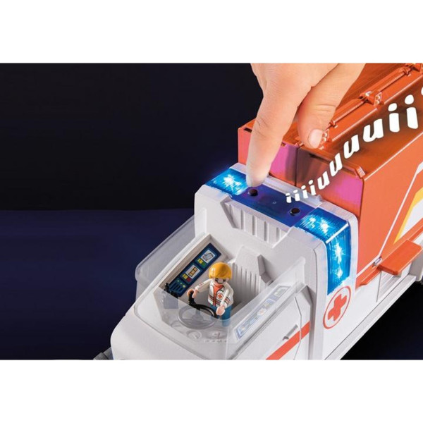 Pato Playmobil em caminhão de ambulância de plantão M 3