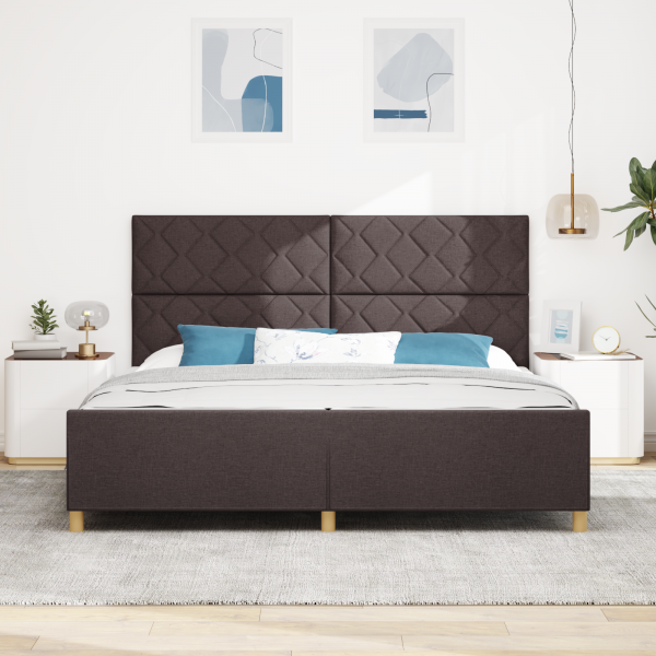 Cama  em Castanho Escuro. 200x200 cm. Tecido M 5