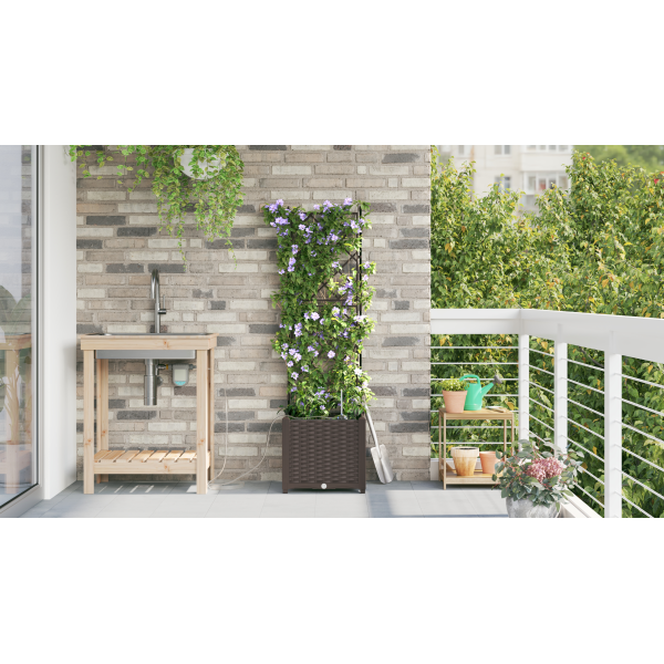 Jardinera con sistema de riego marrón M 4