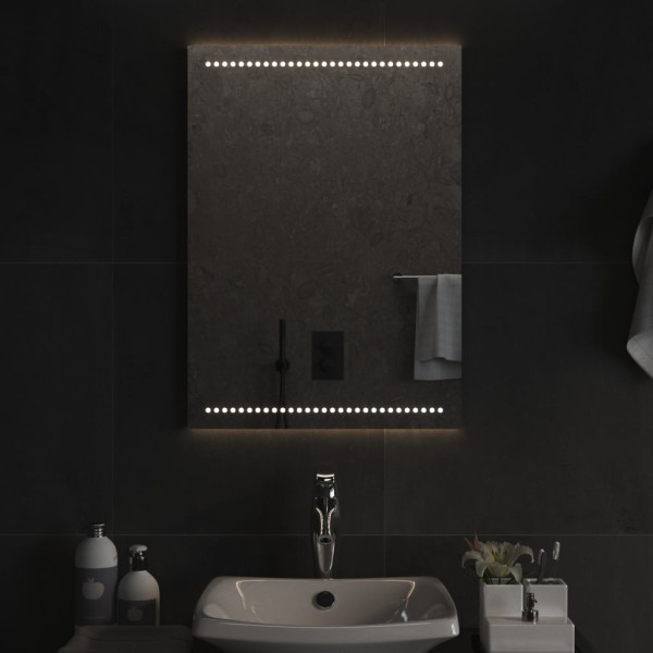 Espejo de baño con LED 50x70 cm M 3