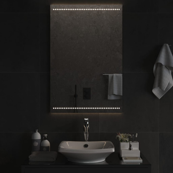 Espejo de baño con LED 60x90 cm M 3