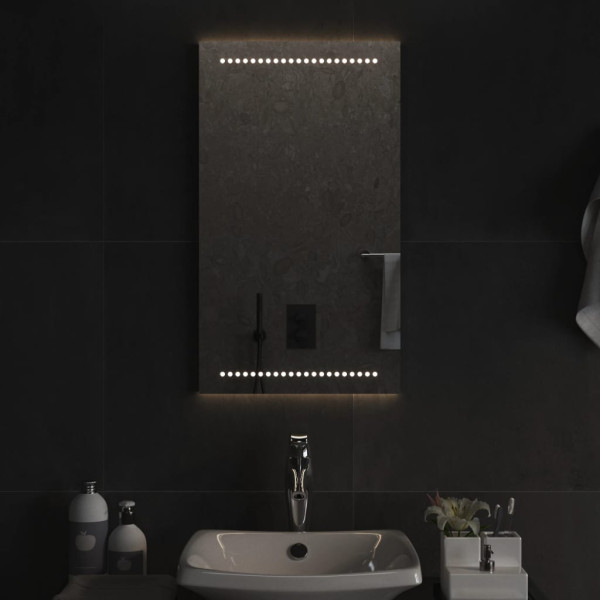 Espejo de baño con LED 40x70 cm M 3