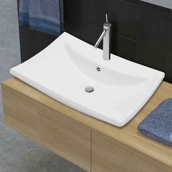 Lavabo de cerámica rectangular con orificio de grifo y desagüe M 4