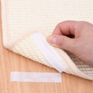 Árvore para gatos c/ tapete arranhador sisal 62 cm H